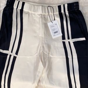🆕 Black/White Striped Pull on Theory Trousers